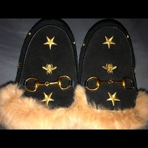 Girls faux Gucci slippers with fur